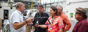 Imagem da notícia - Sedecti visita empresa de injeção plástica do Polo Industrial de Manaus